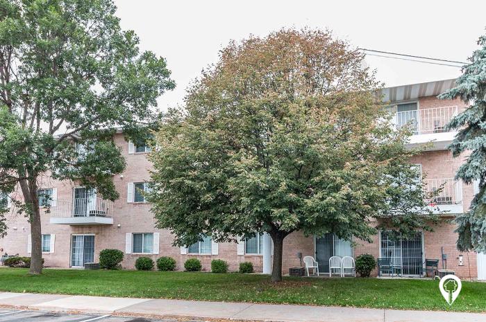 Majestic Cove Apartments