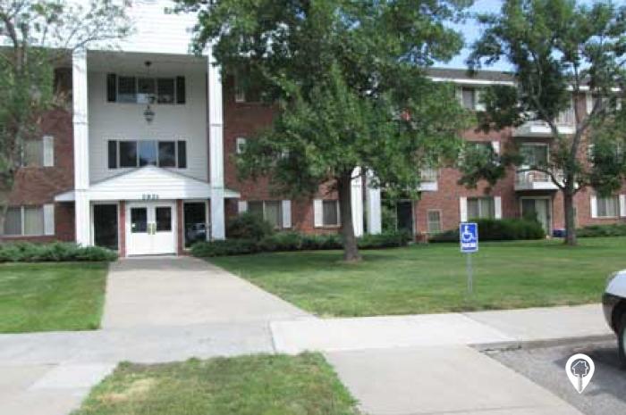 Colonial Height Apartments