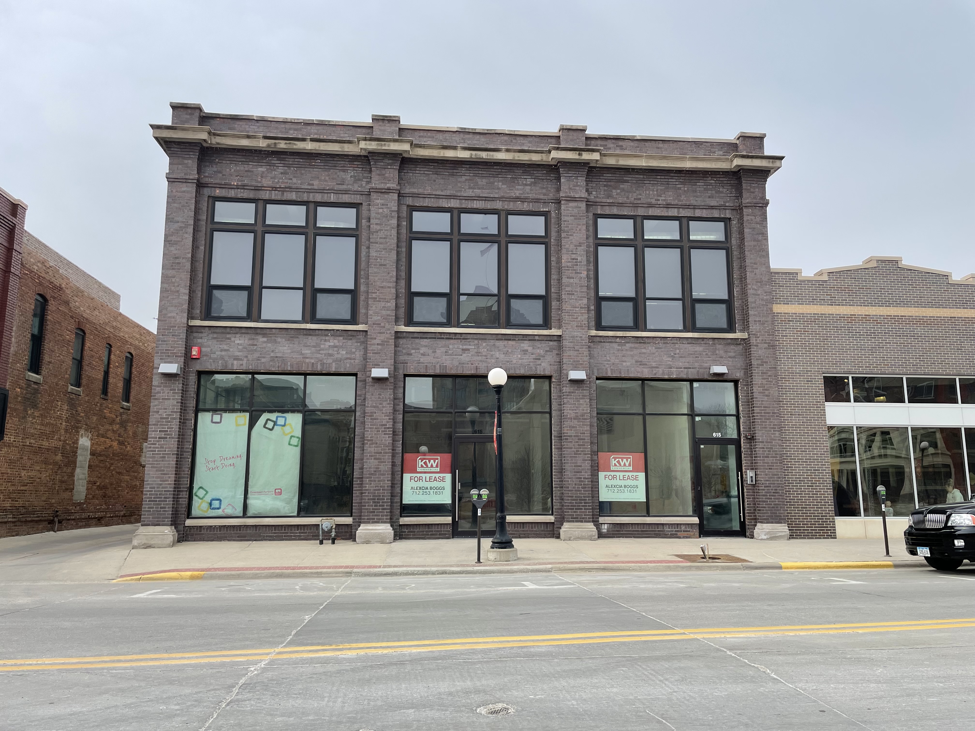 615 Pearl Street Apartments