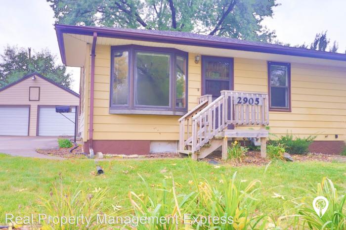 2905 East 19th Street