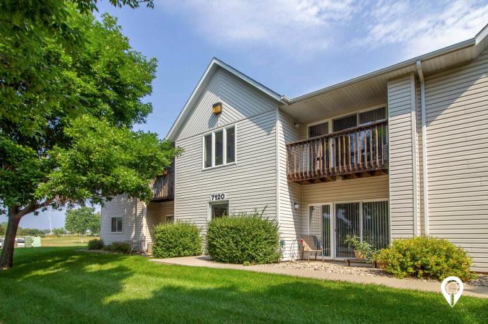 West Briar Apartments