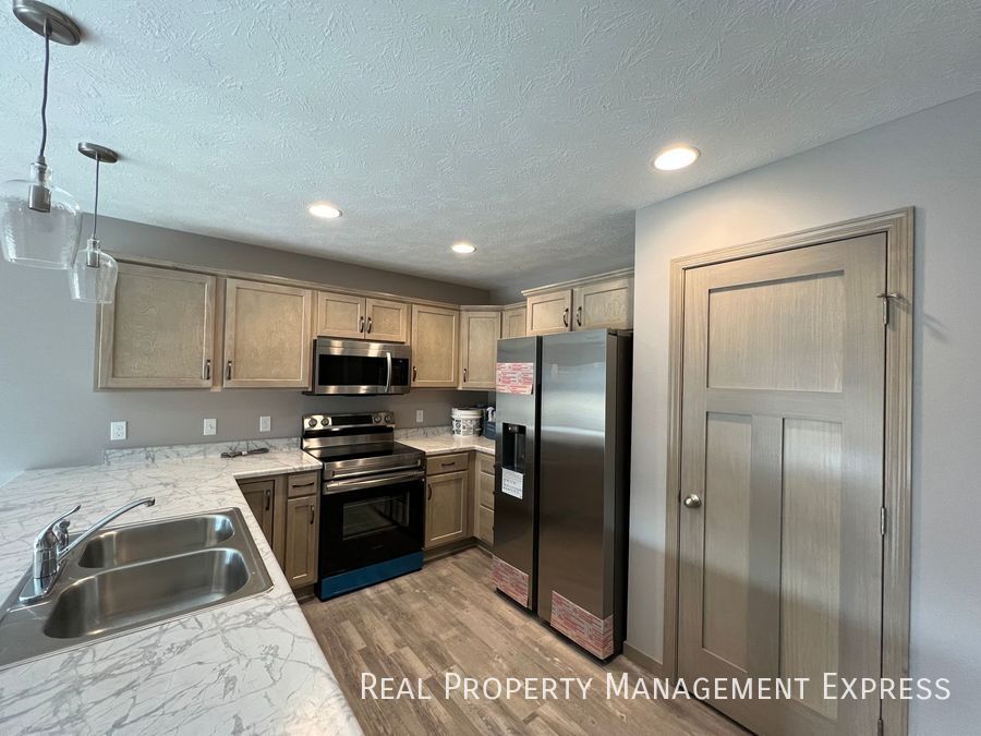 2348 S Ronsiek Ave Townhome